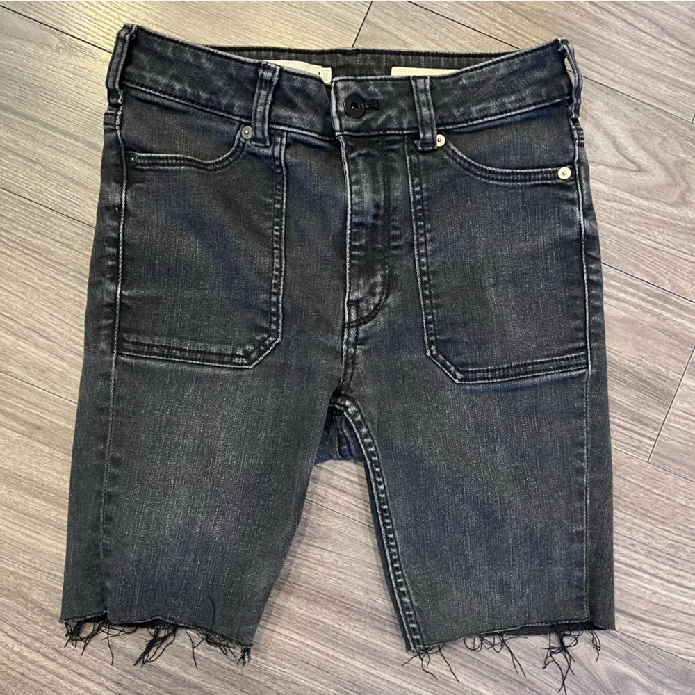 Pilcro High-Rise Charcoal Cutoff Shorts – Size 27 – Soft, Stretchy, Ready to Rol